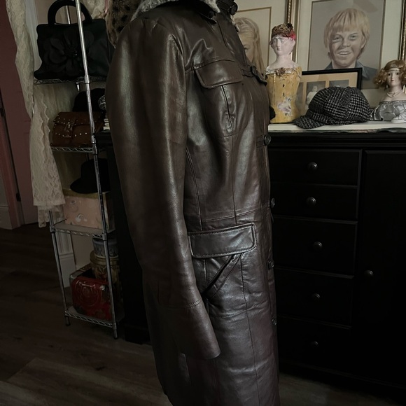 Meet your Posher, Kayla - Picture 4 of 5